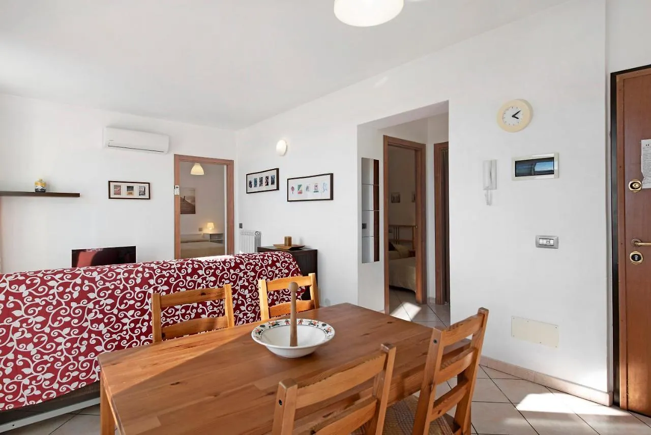 Apartment Trilocale In Villa Vista Mare Apt 3 Varazze Italy