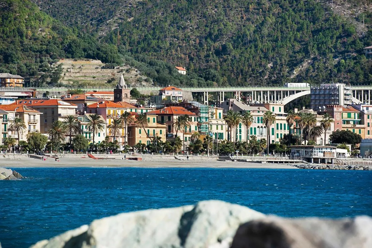 Trilocale In Villa Vista Mare Apt 3 Varazze 0*,